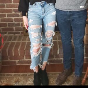 American Eagle Outfitters Women's Light Blue Distressed Boyfriend Jeans